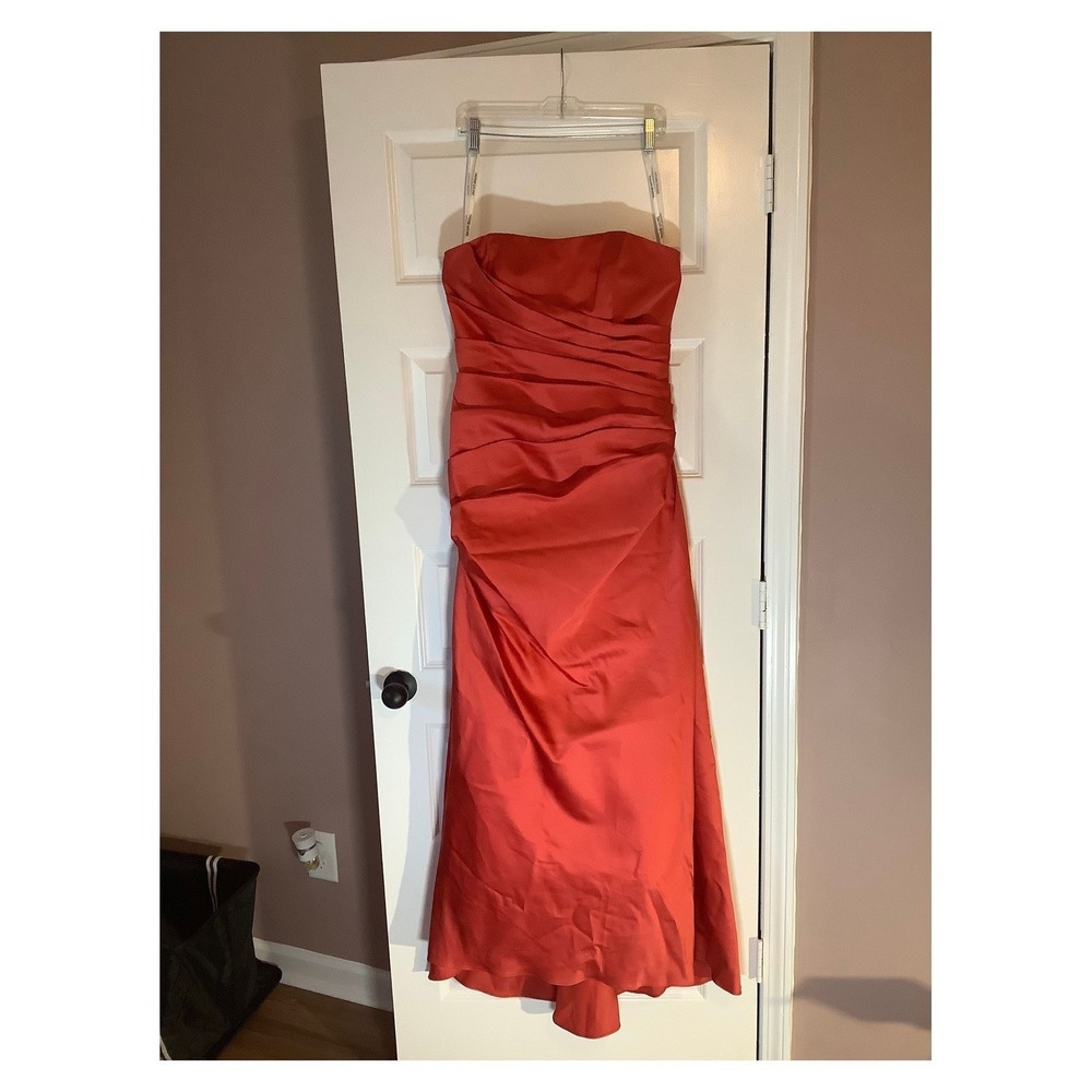 David's Bridal Strapless Bridesmaid Dress Red Size 12‎